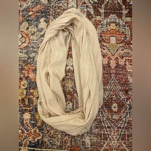 Cream thin scarf